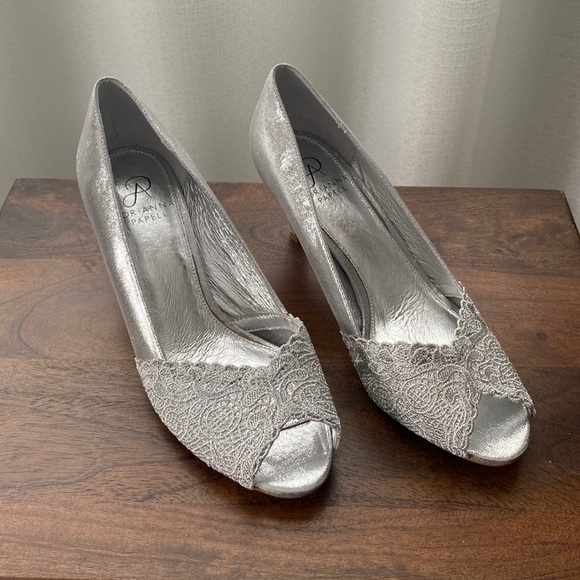 Silver open toe Adrianna Papell pumps with lace - Picture 1 of 7